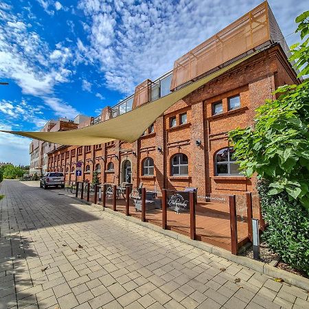 Antoninska Hotel & Apartamenty レシュノ エクステリア 写真