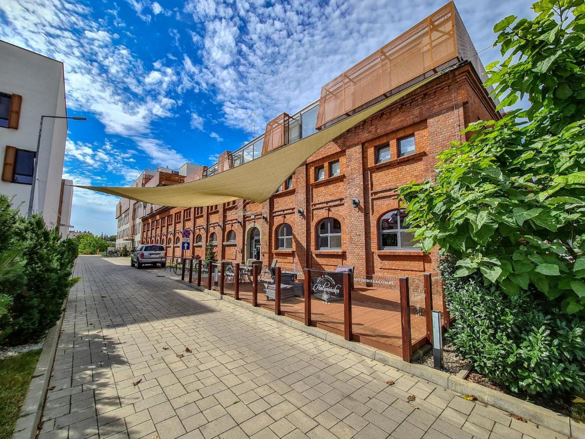 Antoninska Hotel & Apartamenty レシュノ エクステリア 写真